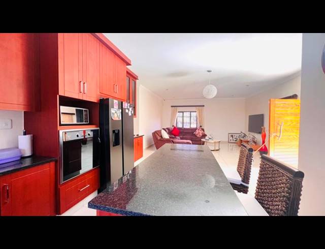 3 BEDROOM TOWNHOUSE FOR SALE IN RESERVOIR HILLS